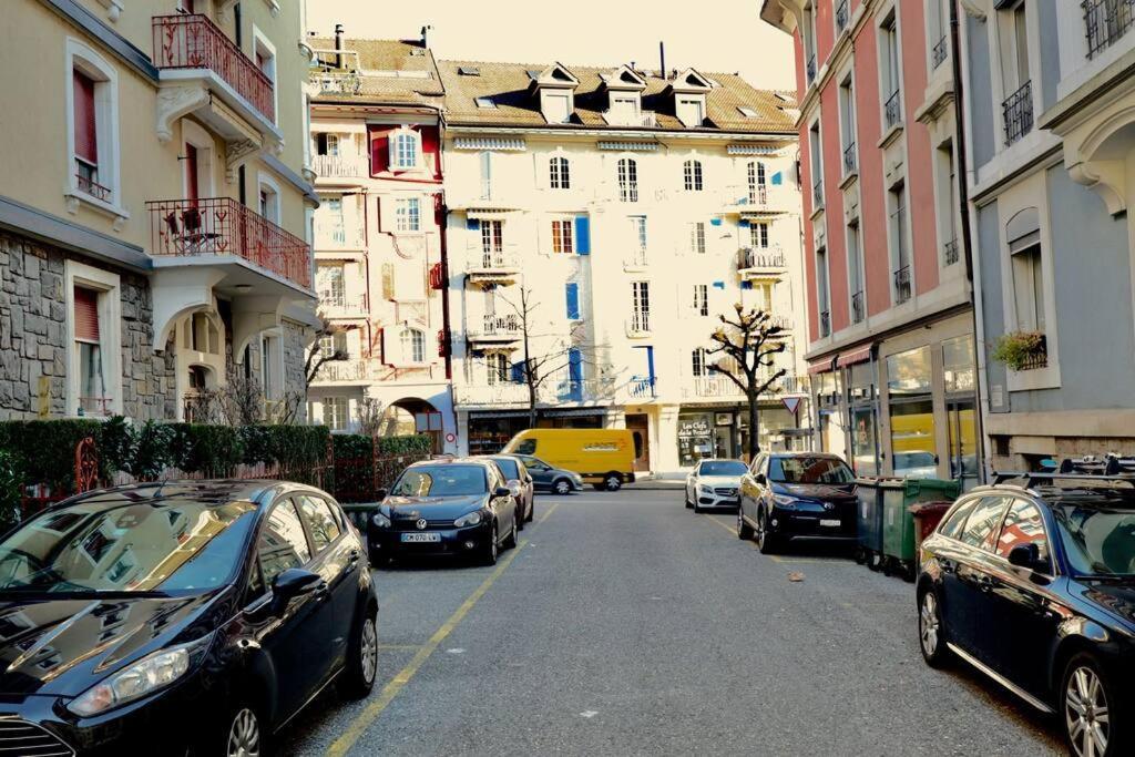 Comfortable, Very Well Located Between Train Station And Lake! Lausanne Exterior photo